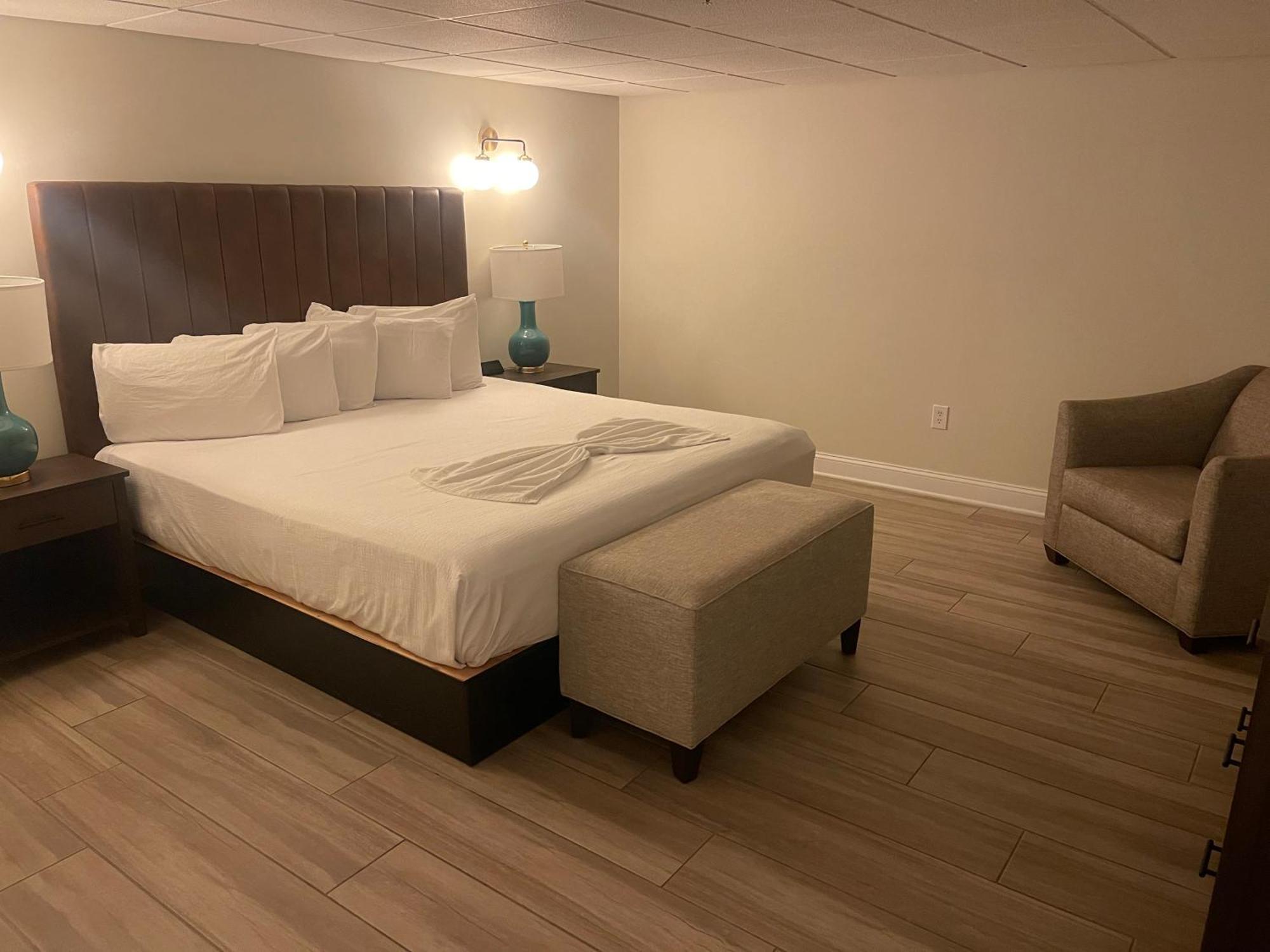 Montego Bay Resort Норт Уайлдууд Екстериор снимка